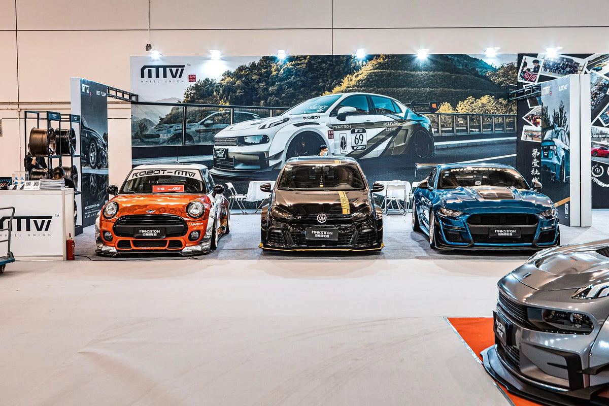 Modified cars displayed at the MAKSTTON exhibition stand — Suzhou Tmall GT Show, Jiangsu, China, 2020