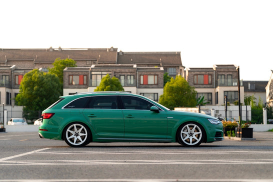 Audi A4 AVANT fitted with Makstton FG MR7 MONO wheels