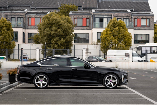 CADILLAC CT6-001-FG MR5