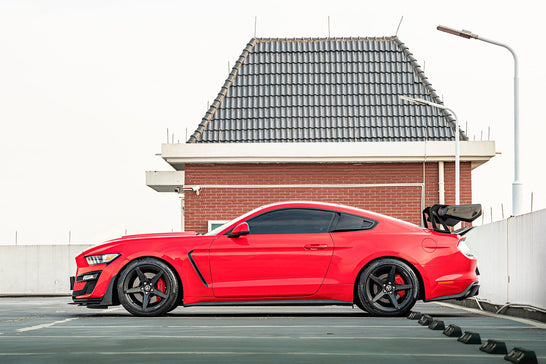 FORD MUSTANG-001-MST 716