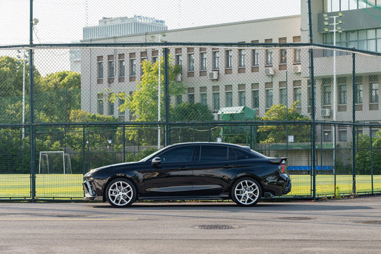LYNK&CO 03+-001-FG FK07RL