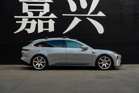 NIO ET5T-001-FF MR7