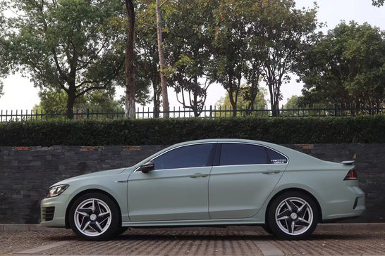 VOLKSWAGEN LAMANDO-001-FG LURK5