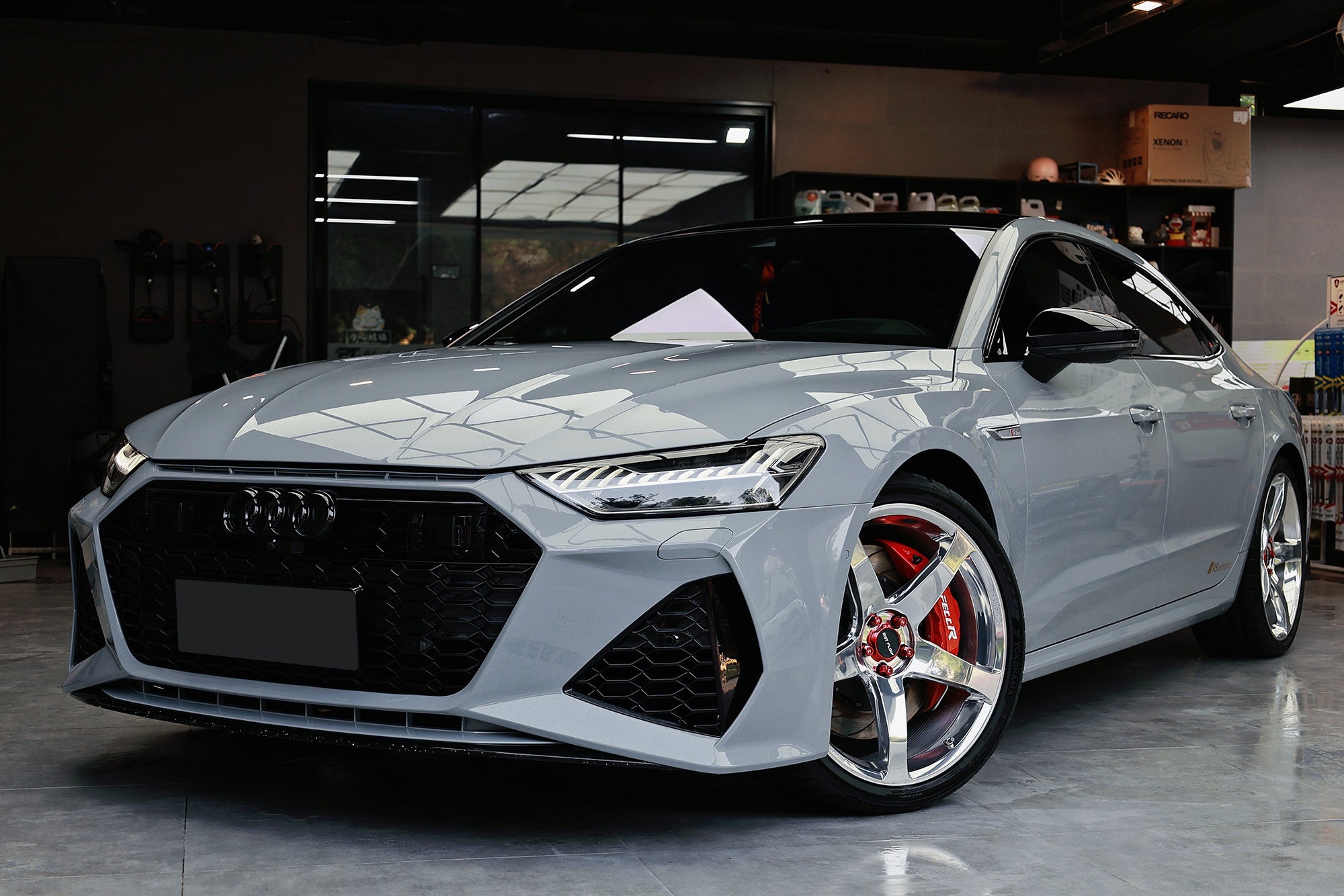 AUDI A7L-001-FG MR5