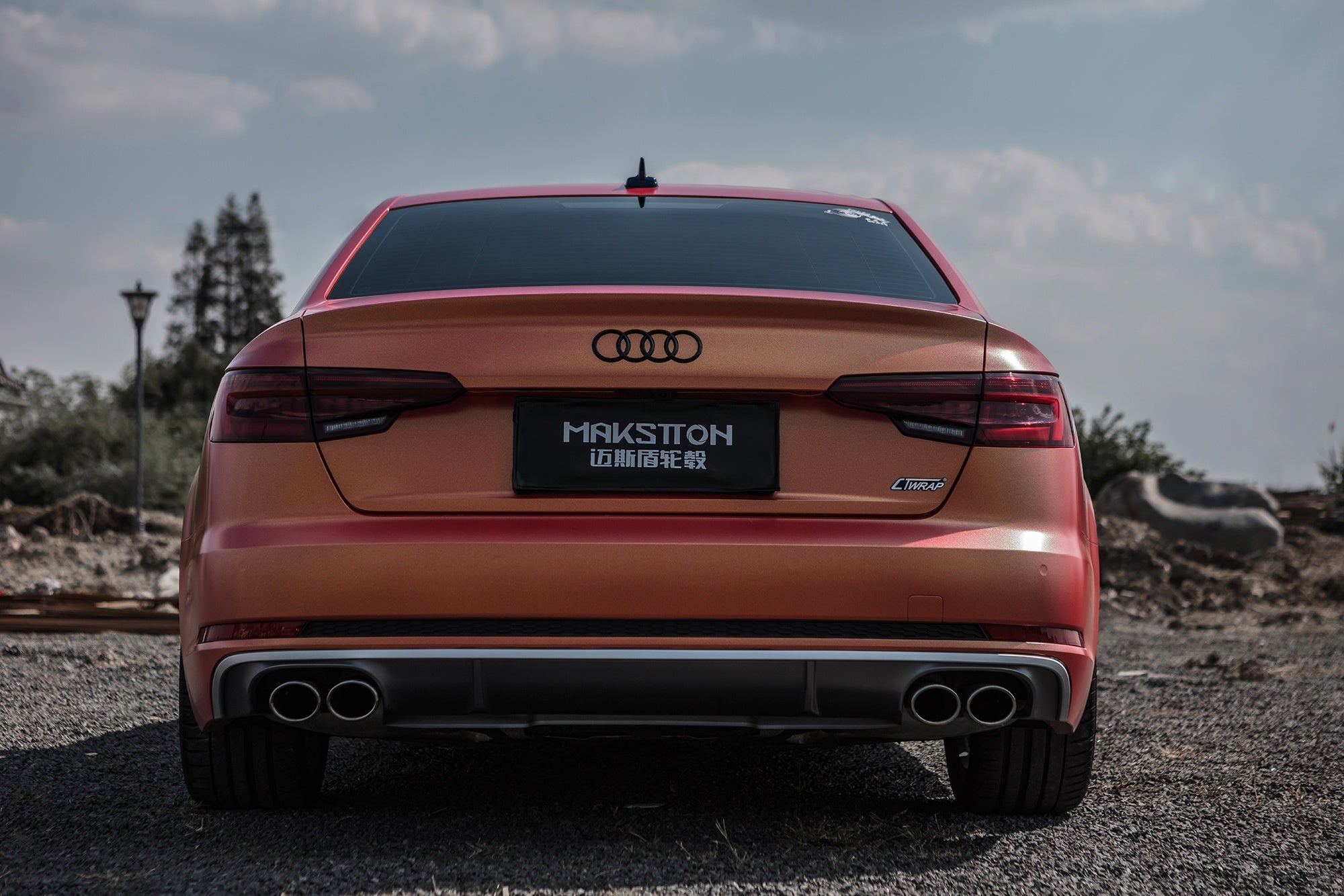 AUDI A4-004-FF 004