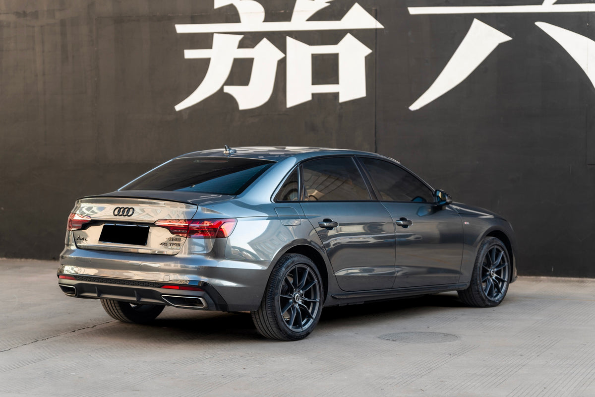AUDI A4L-003-FF 011