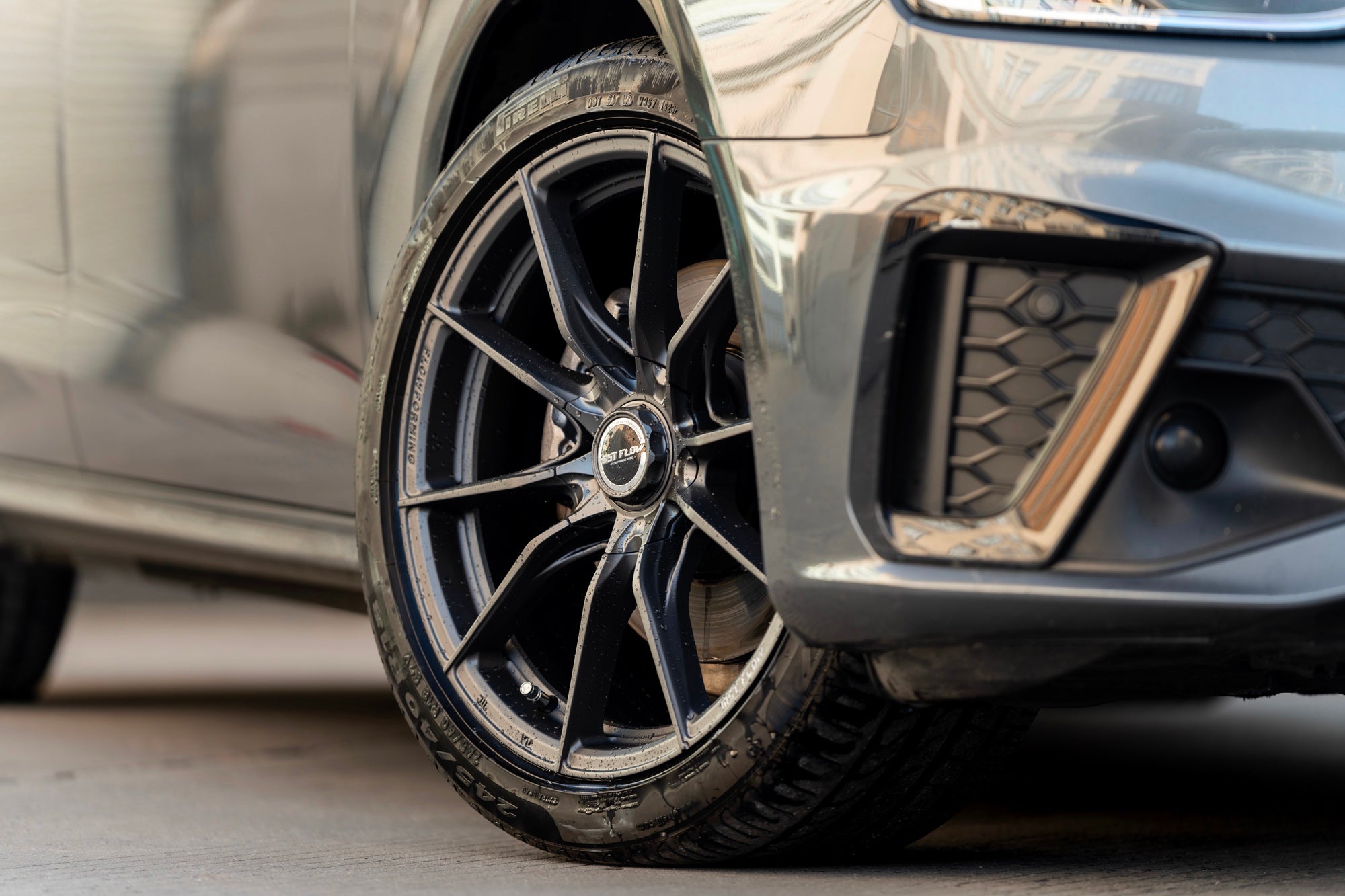 AUDI A4L-006-FF 011