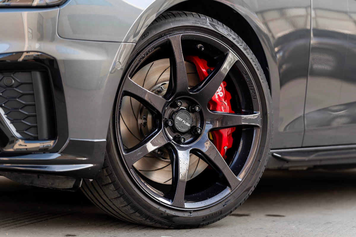 AUDI A4L-006-FF MR7