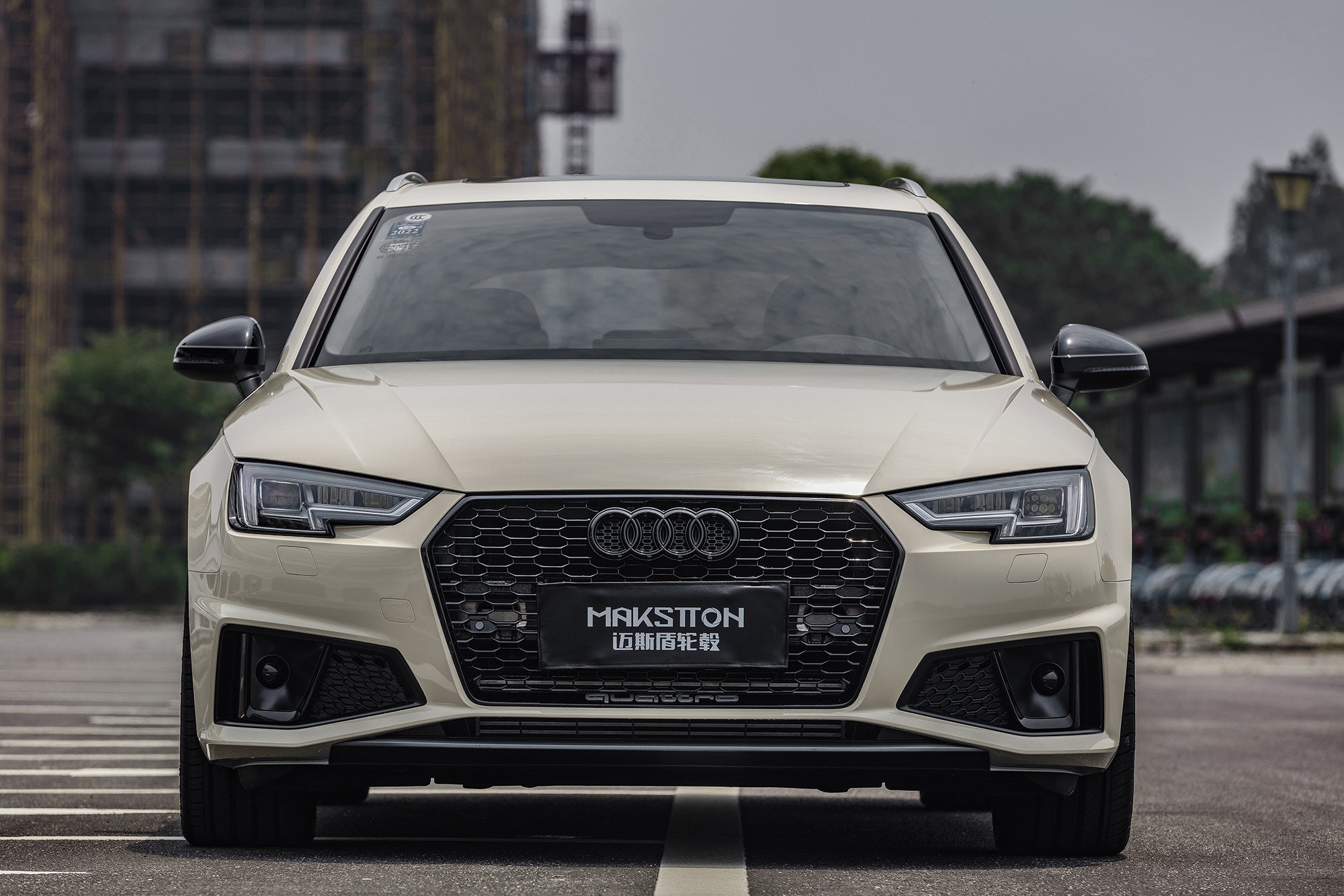 AUDI A4 AVANT-005-FF 006GT
