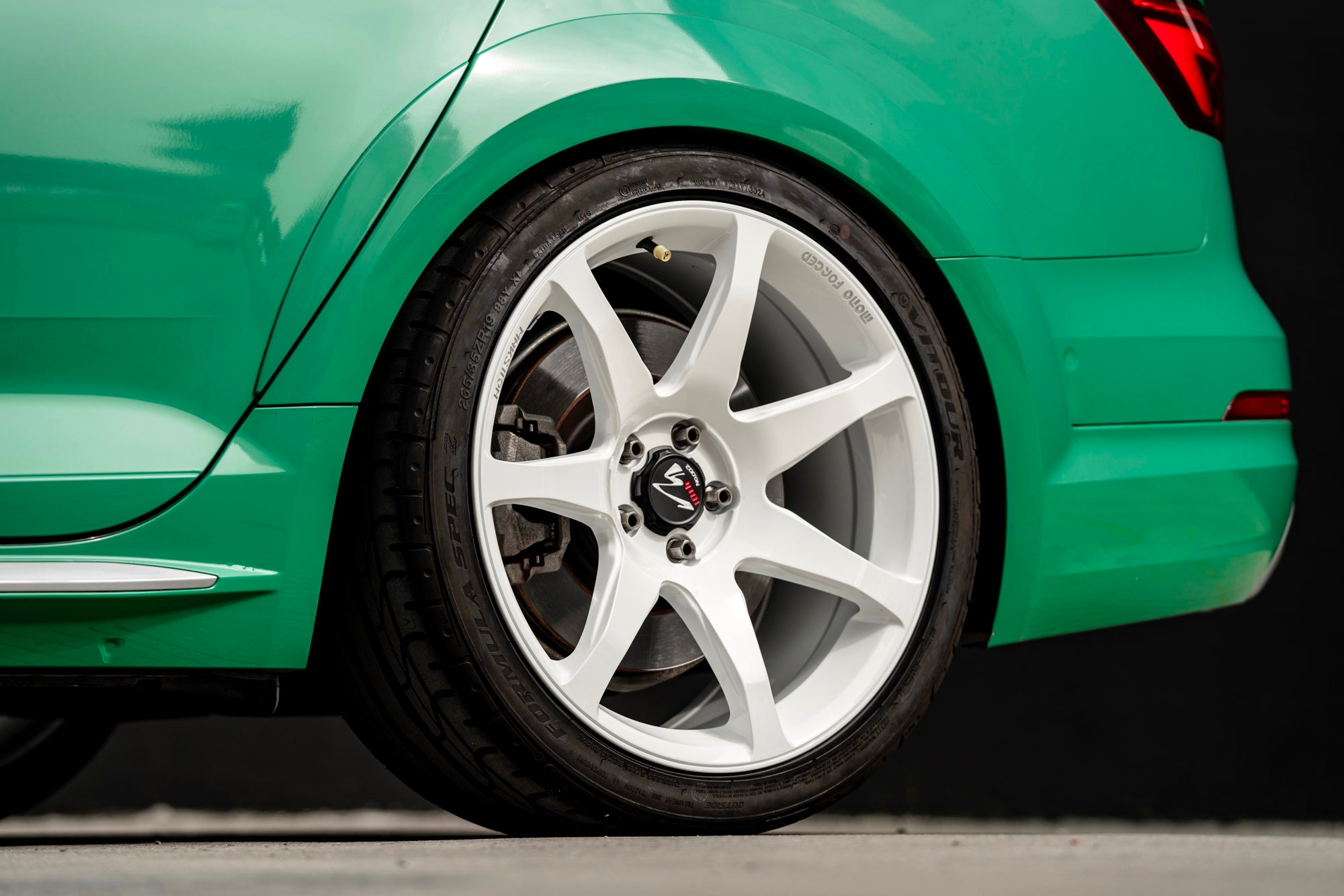 AUDI A4 AVANT-006-FG MR7 MONO