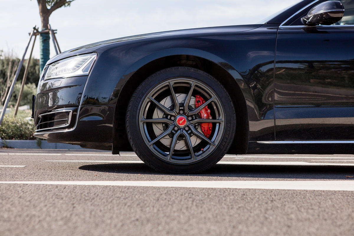 AUDI A8-001-MST 703