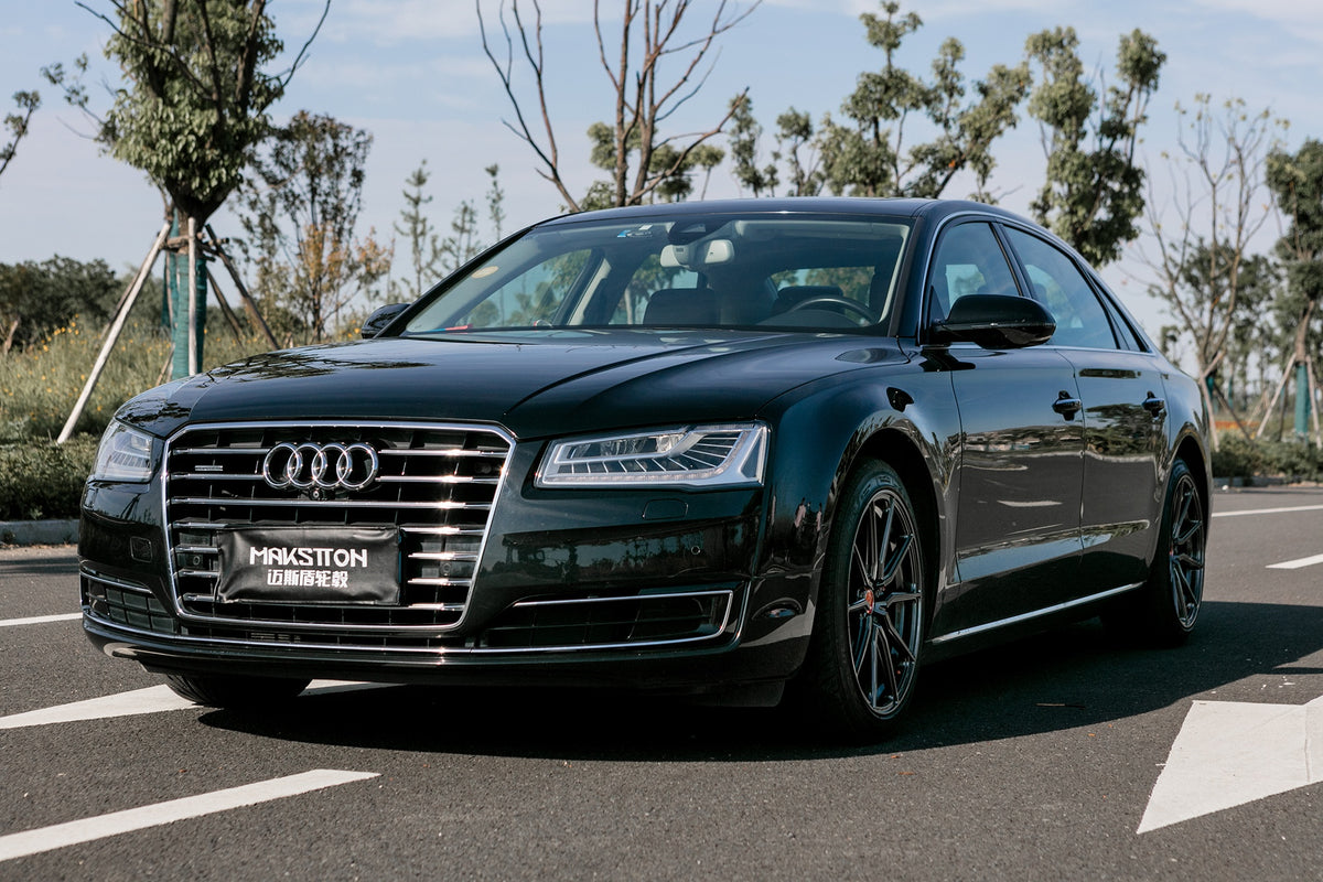 AUDI A8-004-MST 703