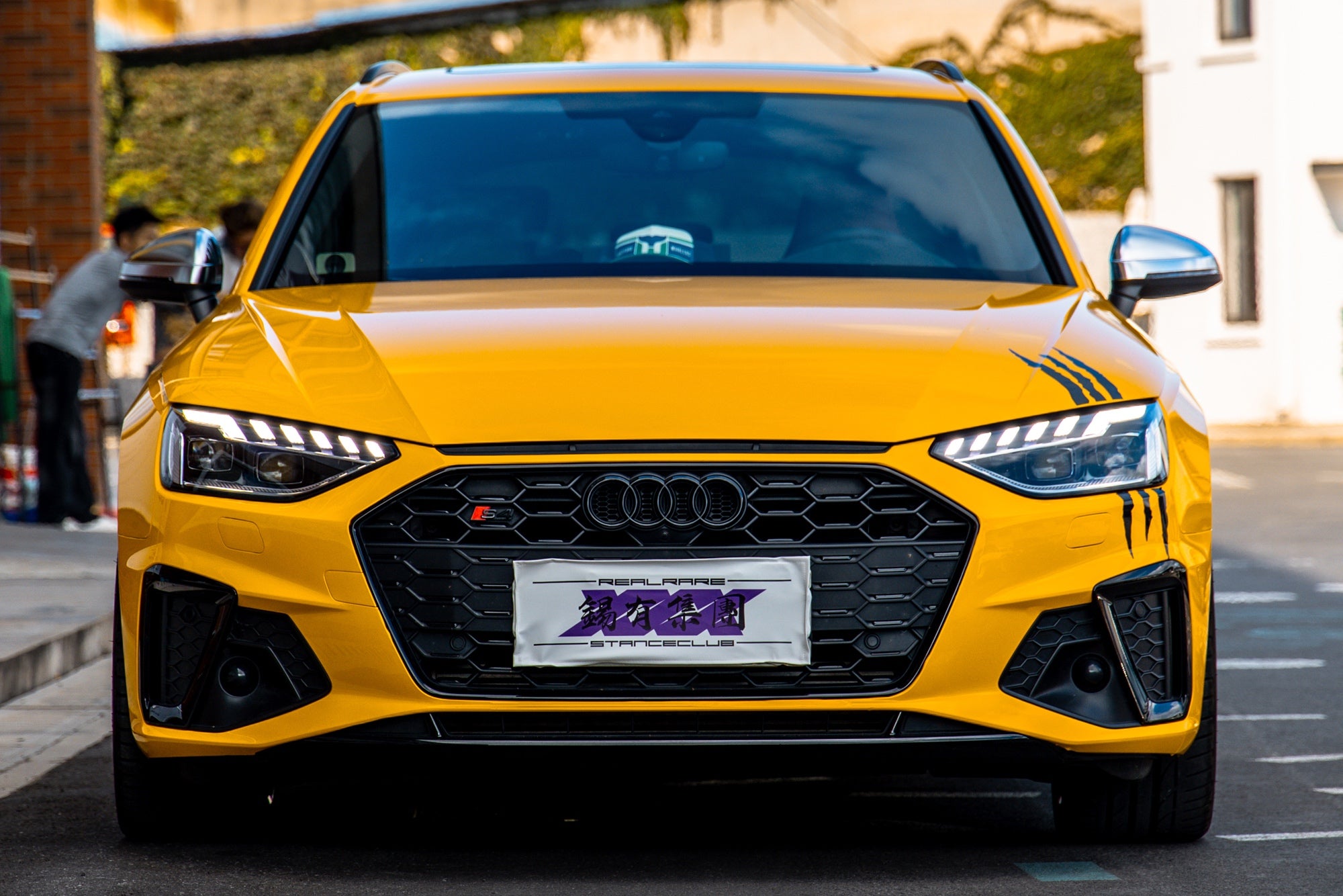 AUDI S4-004-FF MR7