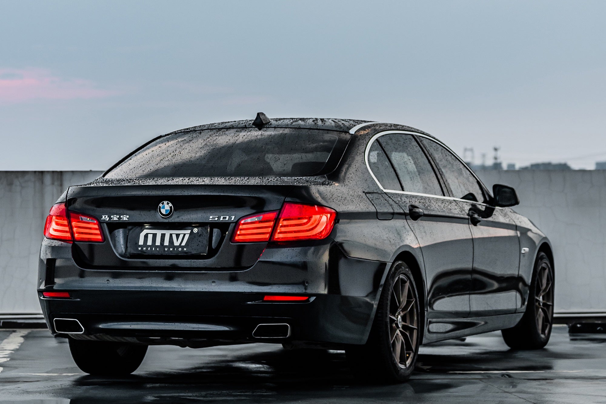 BMW 5-SERIES-001-FF 011