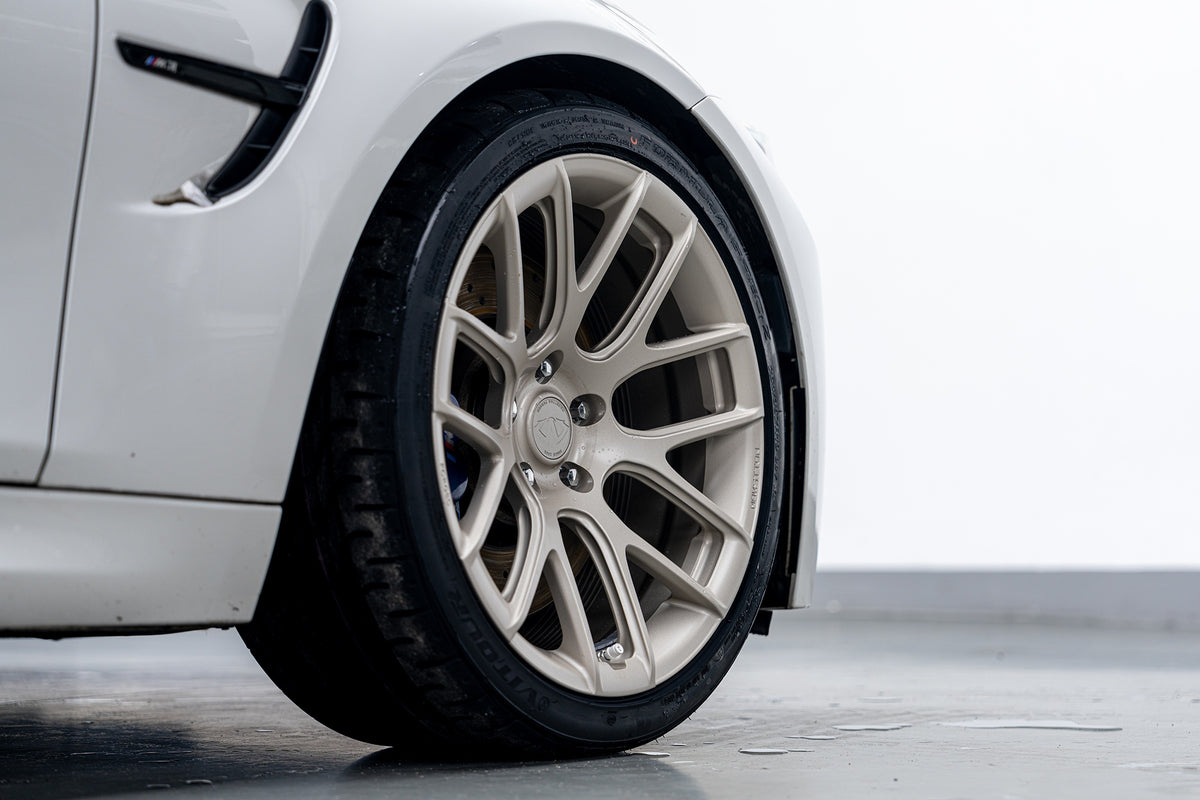 BMW M3-004-FG RE07