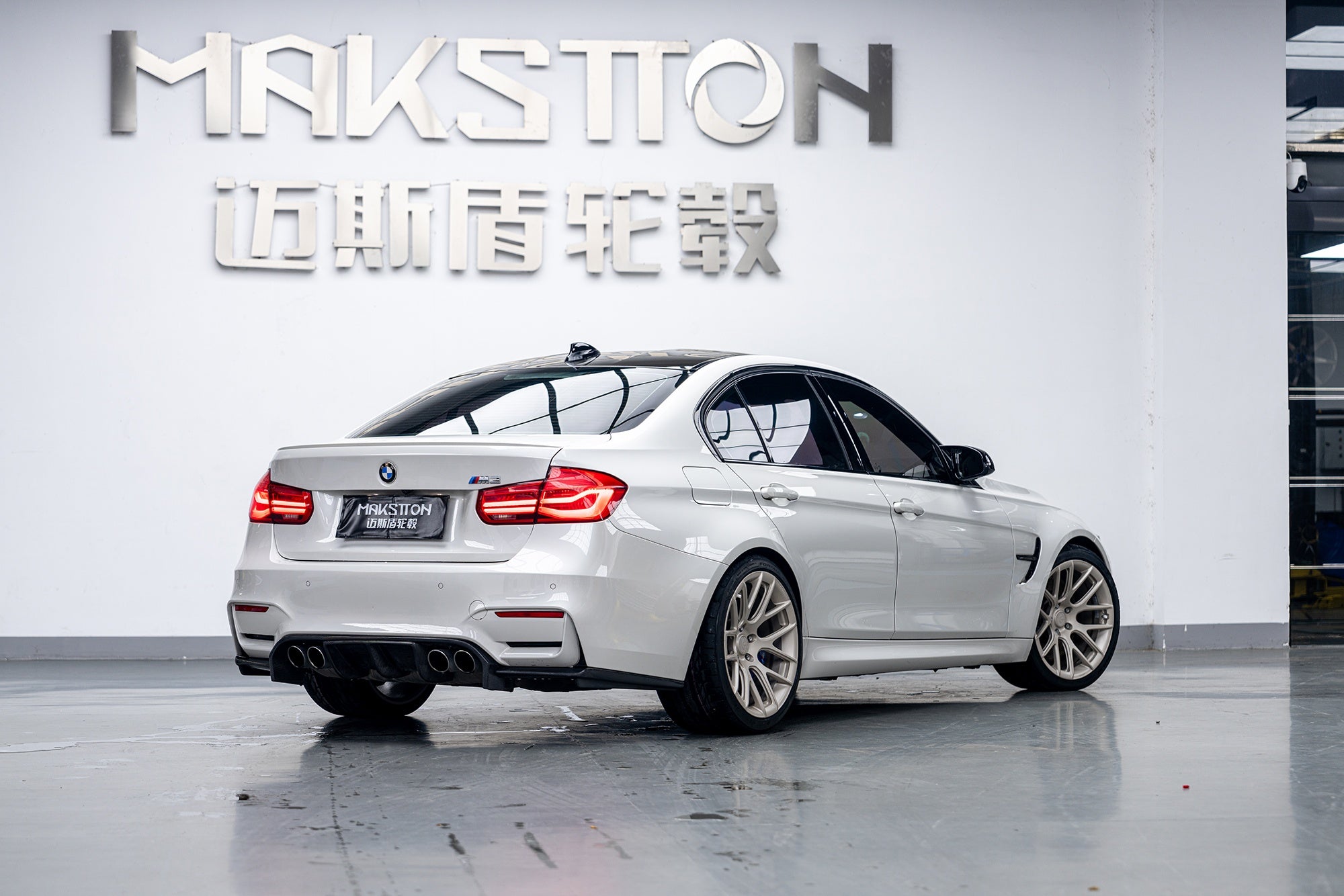 BMW M3-006-FG RE07