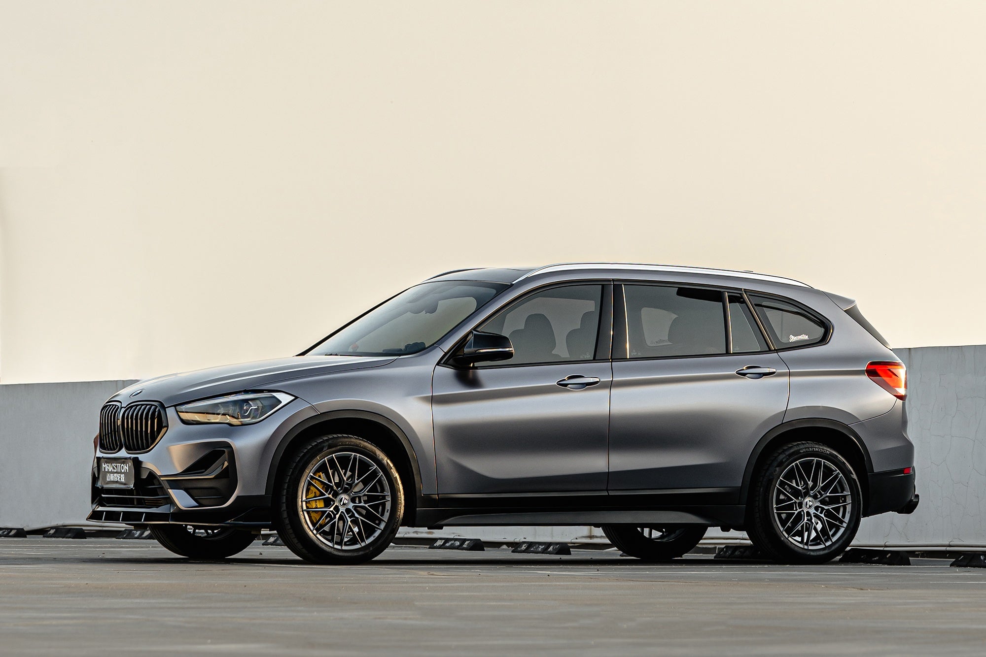 BMW X1-001-MST 715