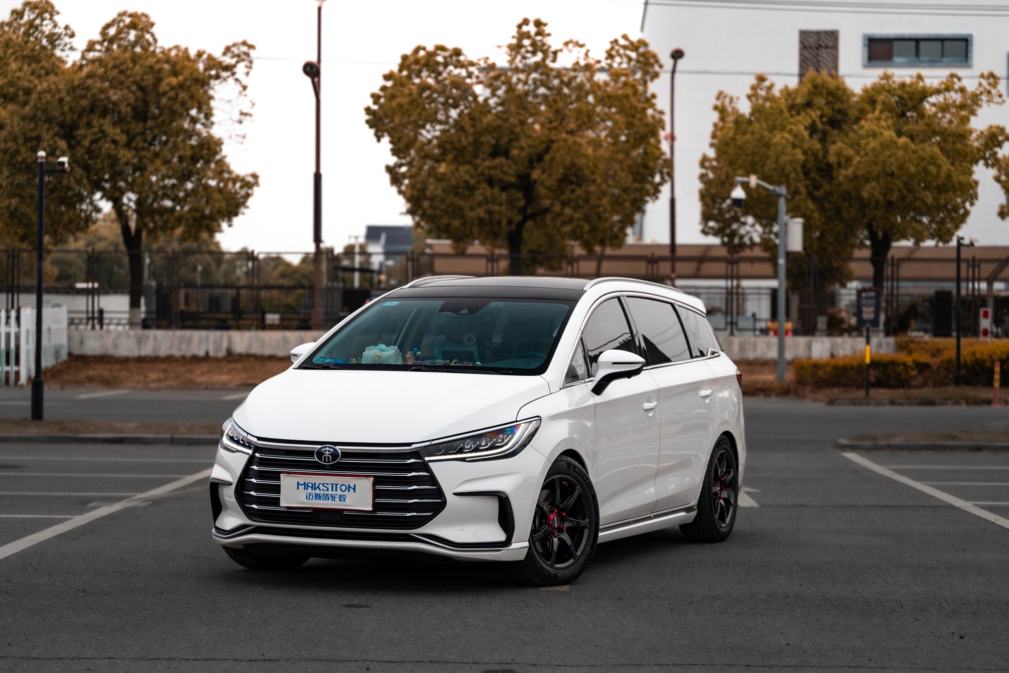 BYD M6-002-FF MR7S