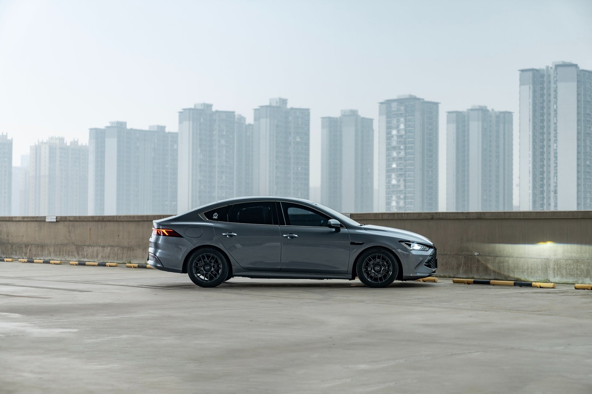 BYD QIN PLUS-001-FF CK70CE