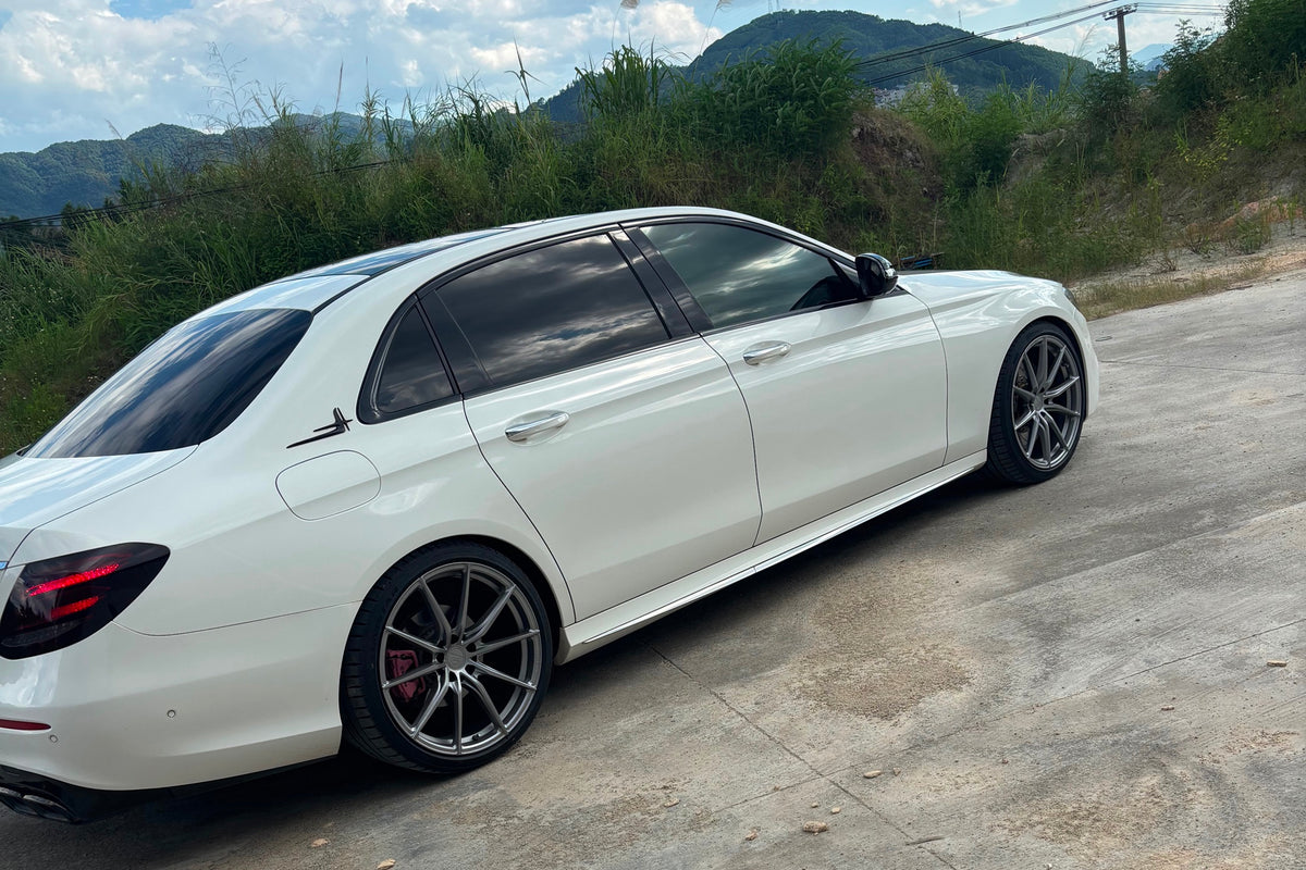 BENZ E300-004-FG 011M