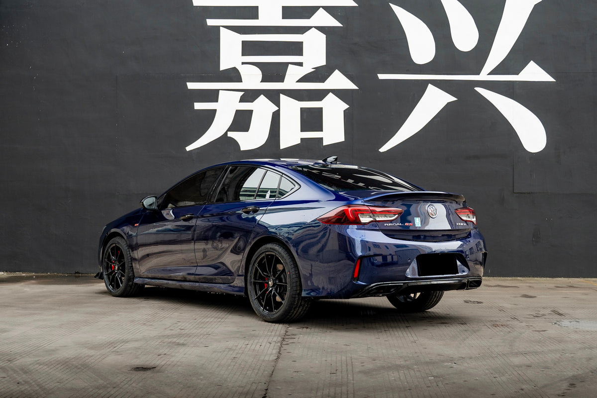 BUICK REGAL GS-003-FF 011