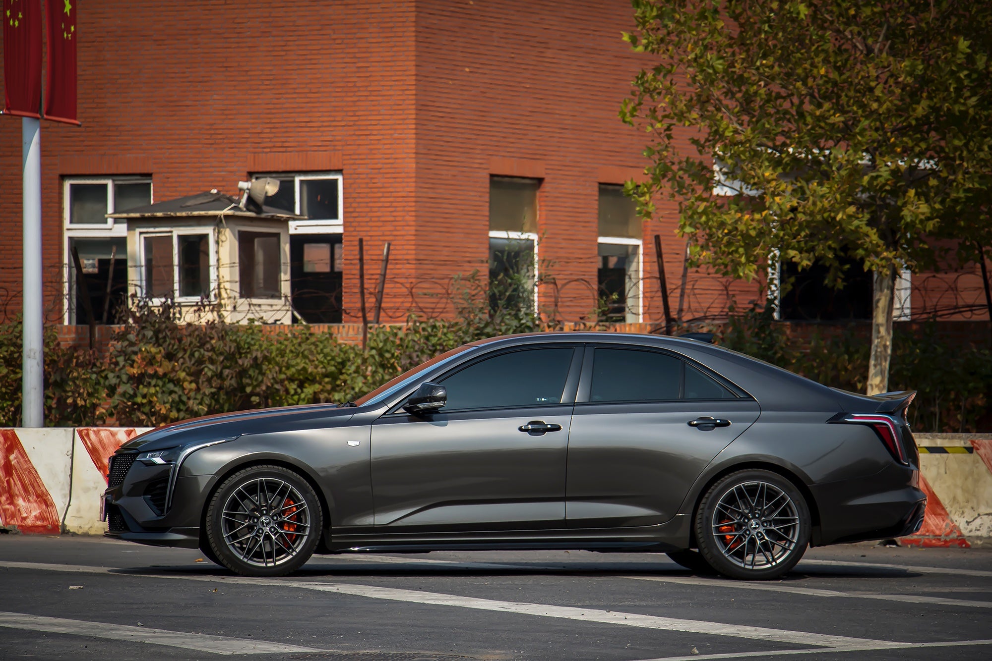 CADILLAC CT4-001-MST 715