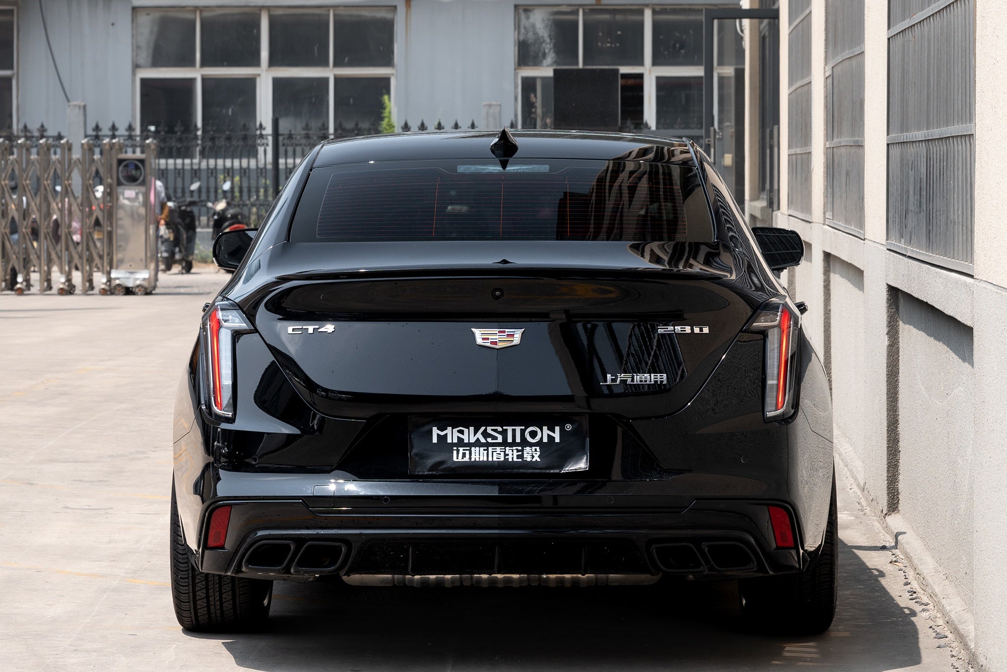 CADILLAC CT4-002-FF FK07