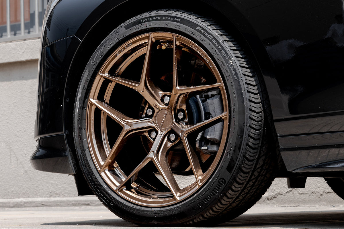 CADILLAC CT4-004-FF FK07