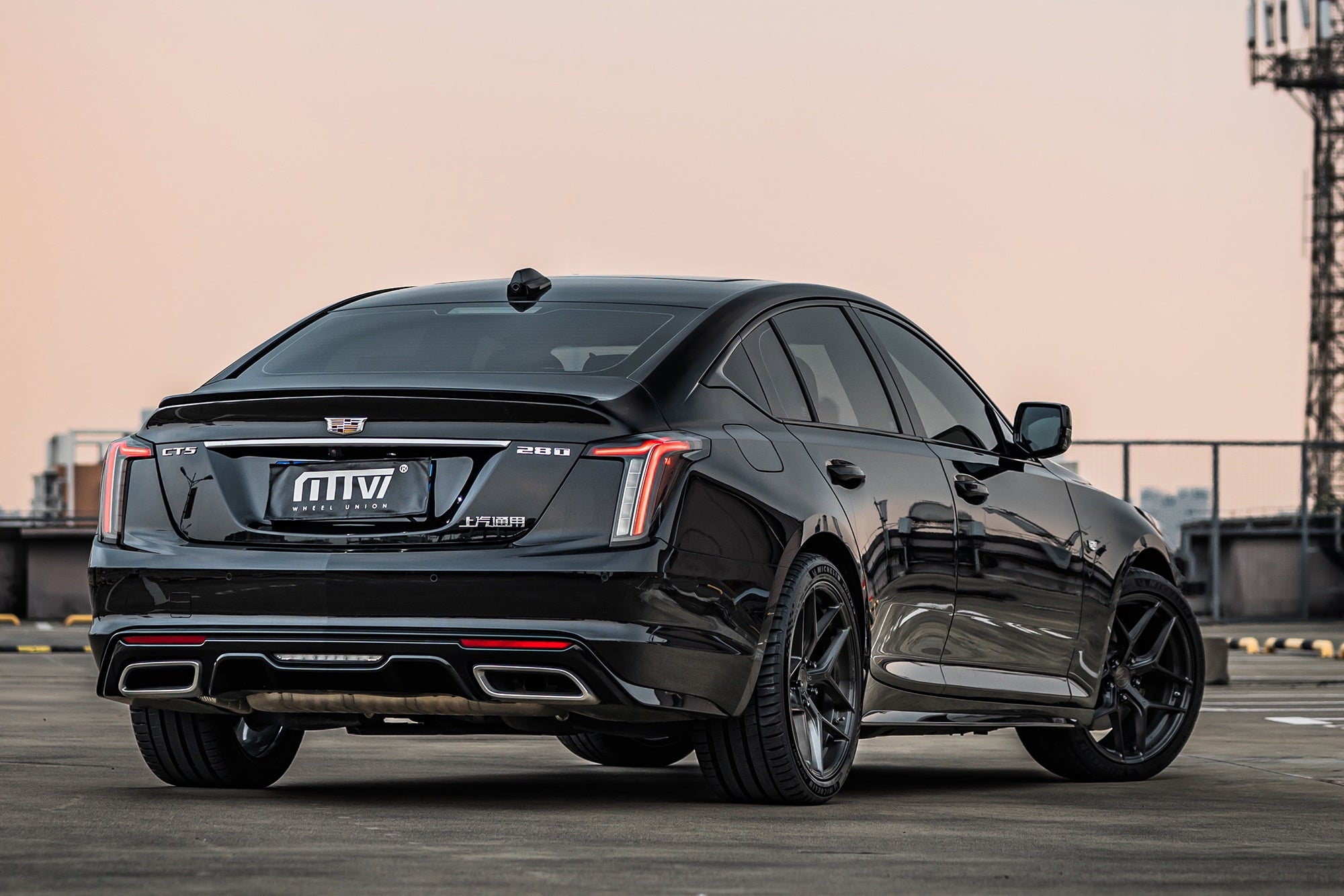 CADILLAC CT5-006-FG FK07