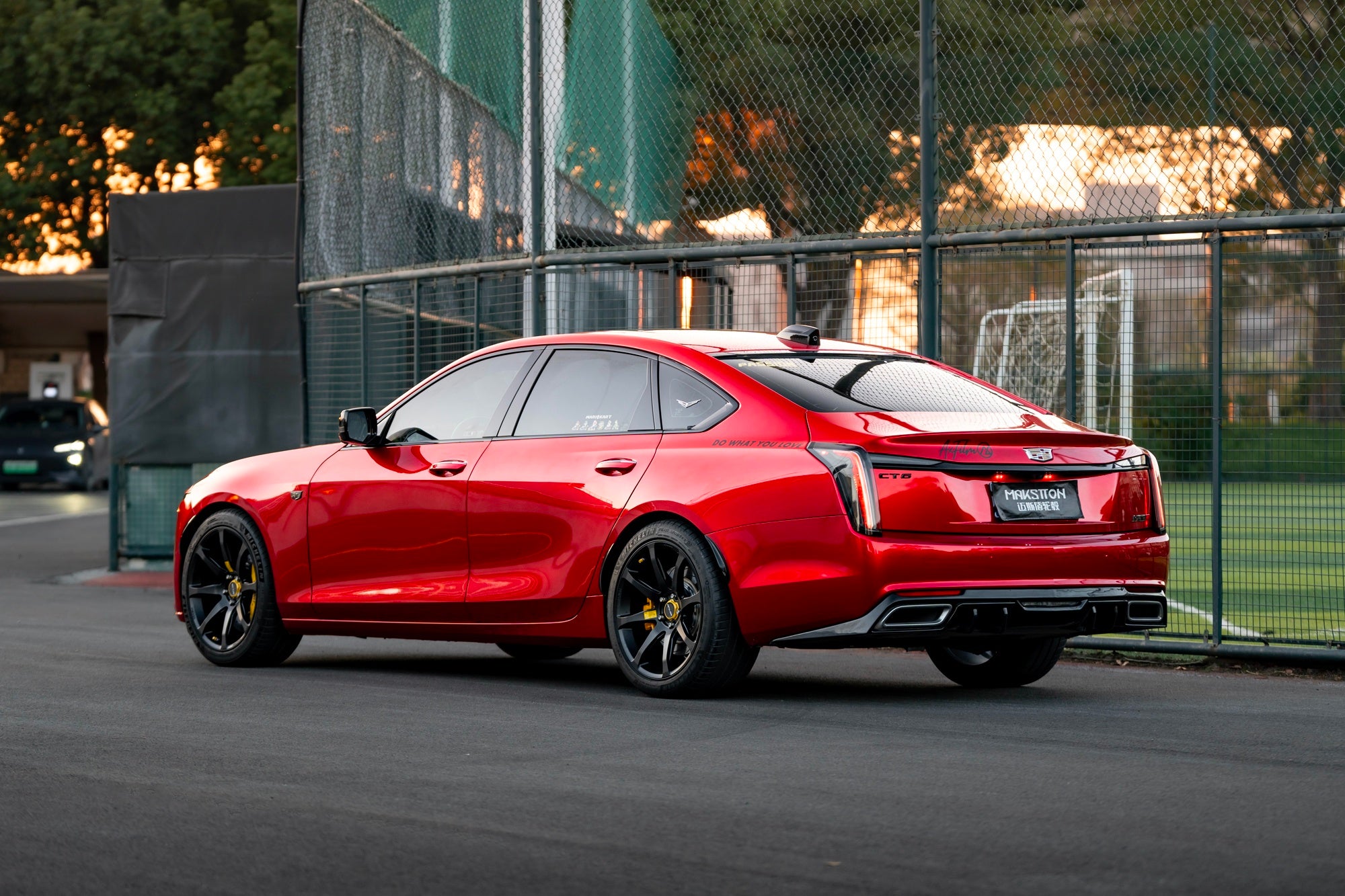 CADILLAC CT6-003-FG MR8