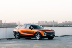CADILLAC LYRIQ-004-FG GS17