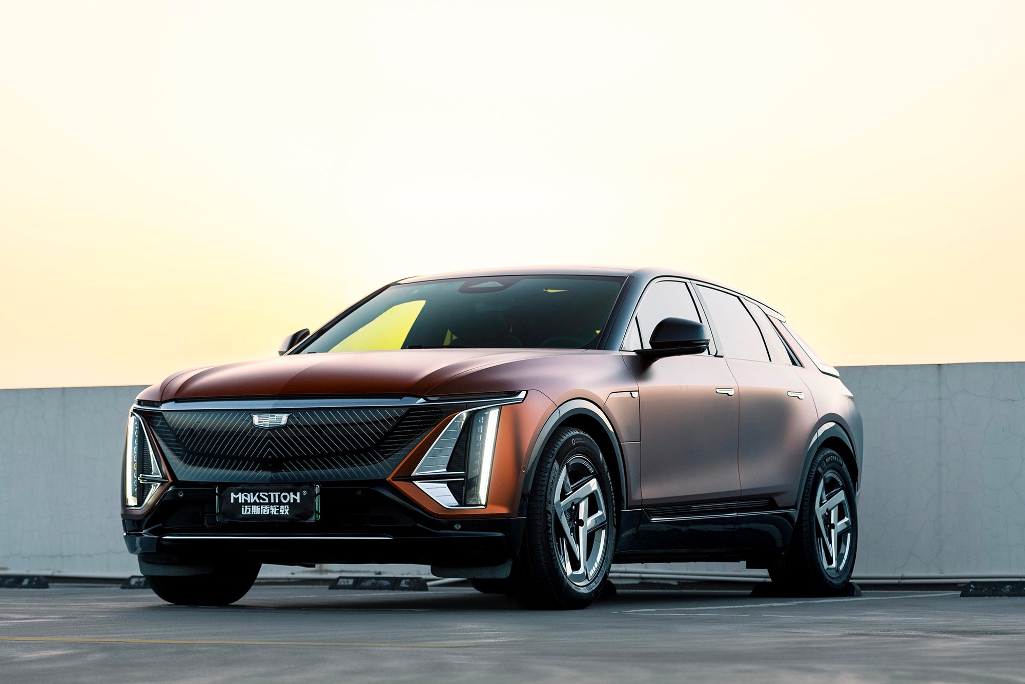 CADILLAC LYRIQ-006-FG GS17