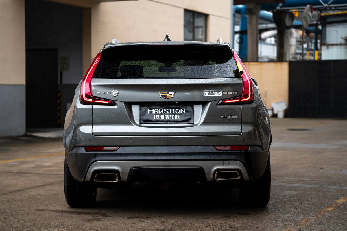 CADILLAC XT4-004-MST 715