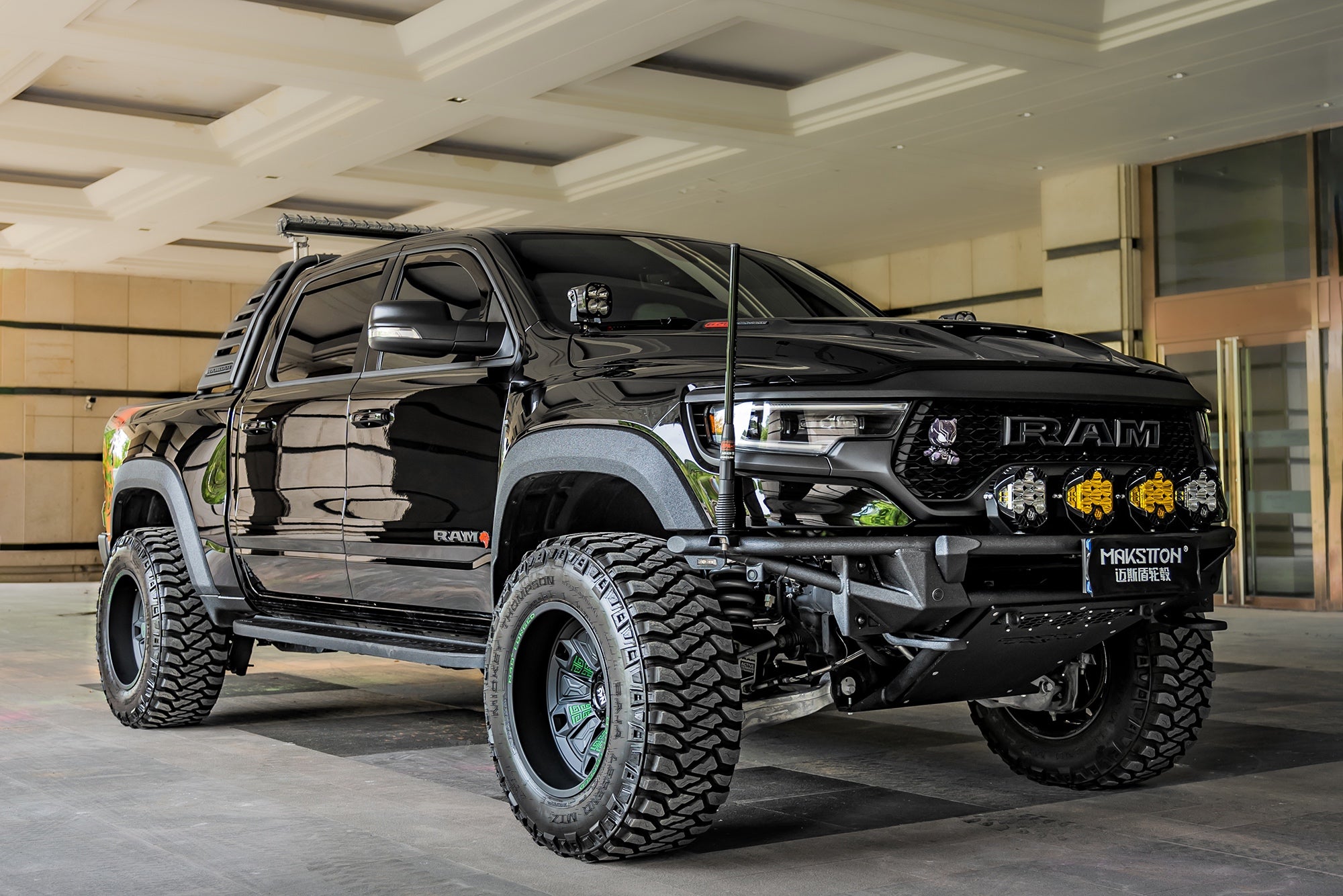 DODGE RAM TRX-006-N40° FG SKYBR