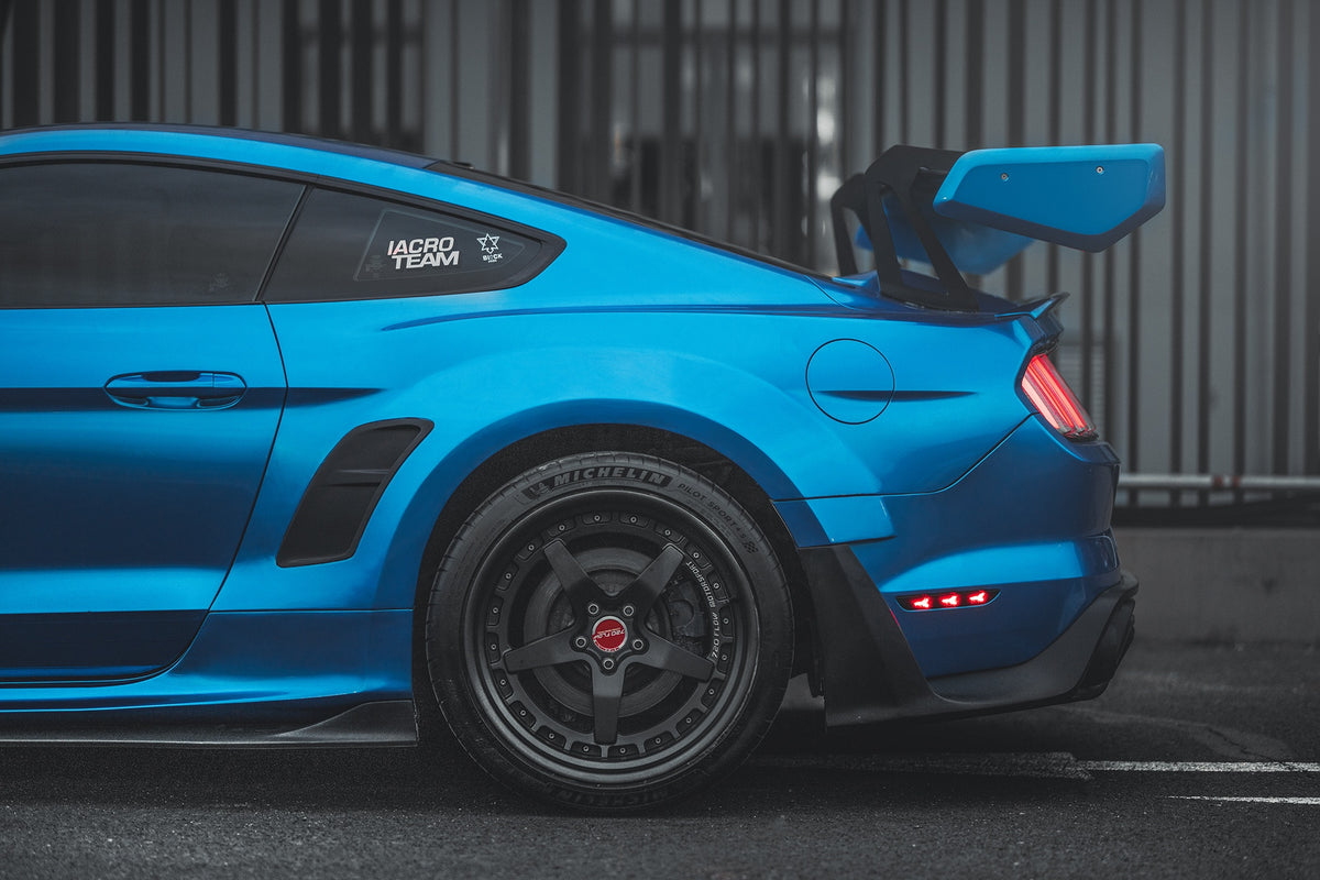 FORD MUSTANG-002-FG2P WEAVER