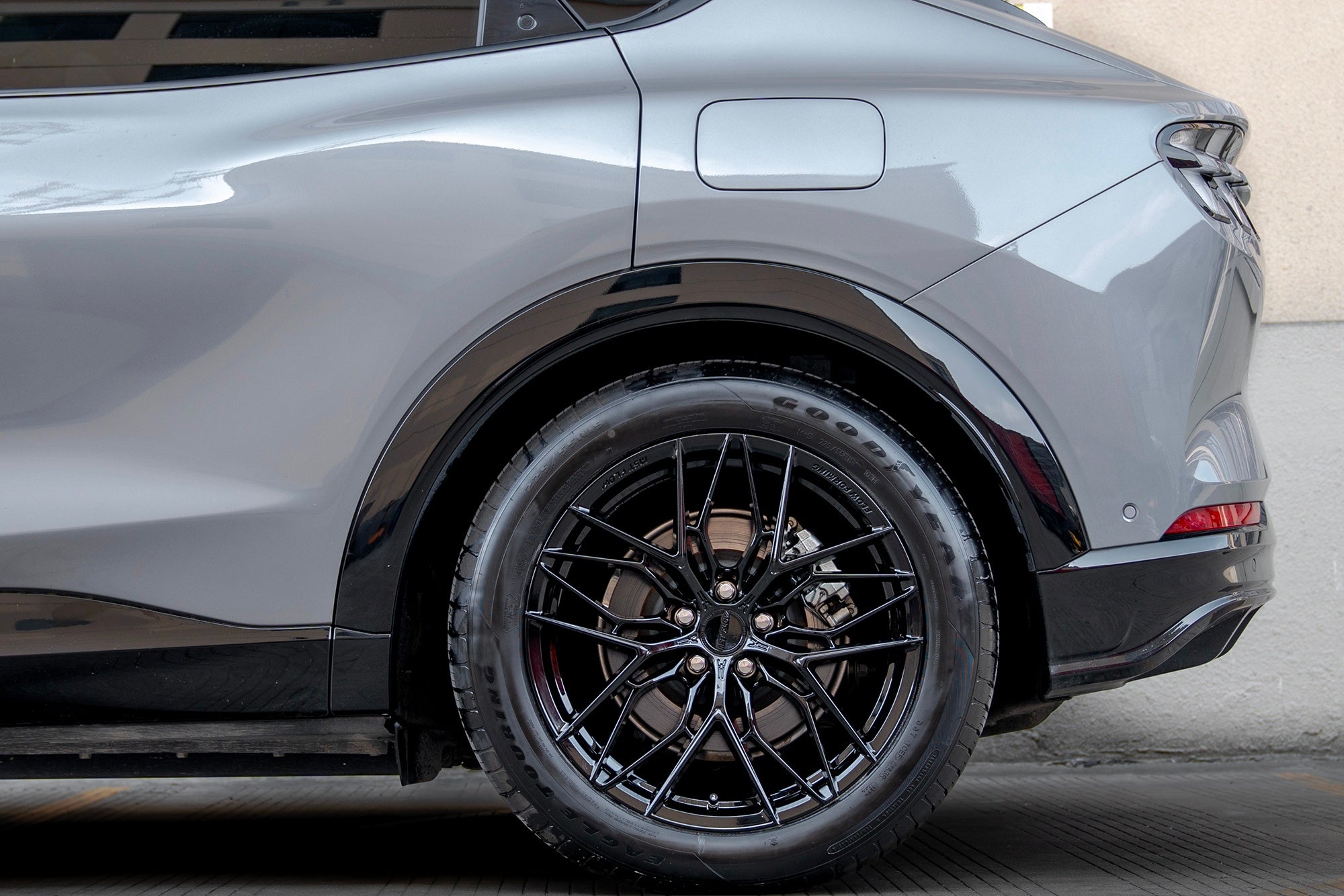 FORD MUSTANG MACH-E-002-FF FK08