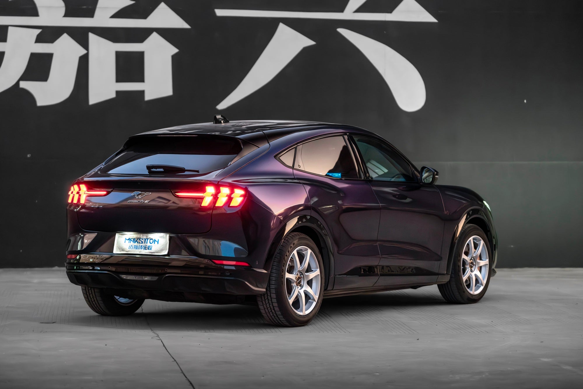 FORD MUSTANG MACH-E-003-FF MR7