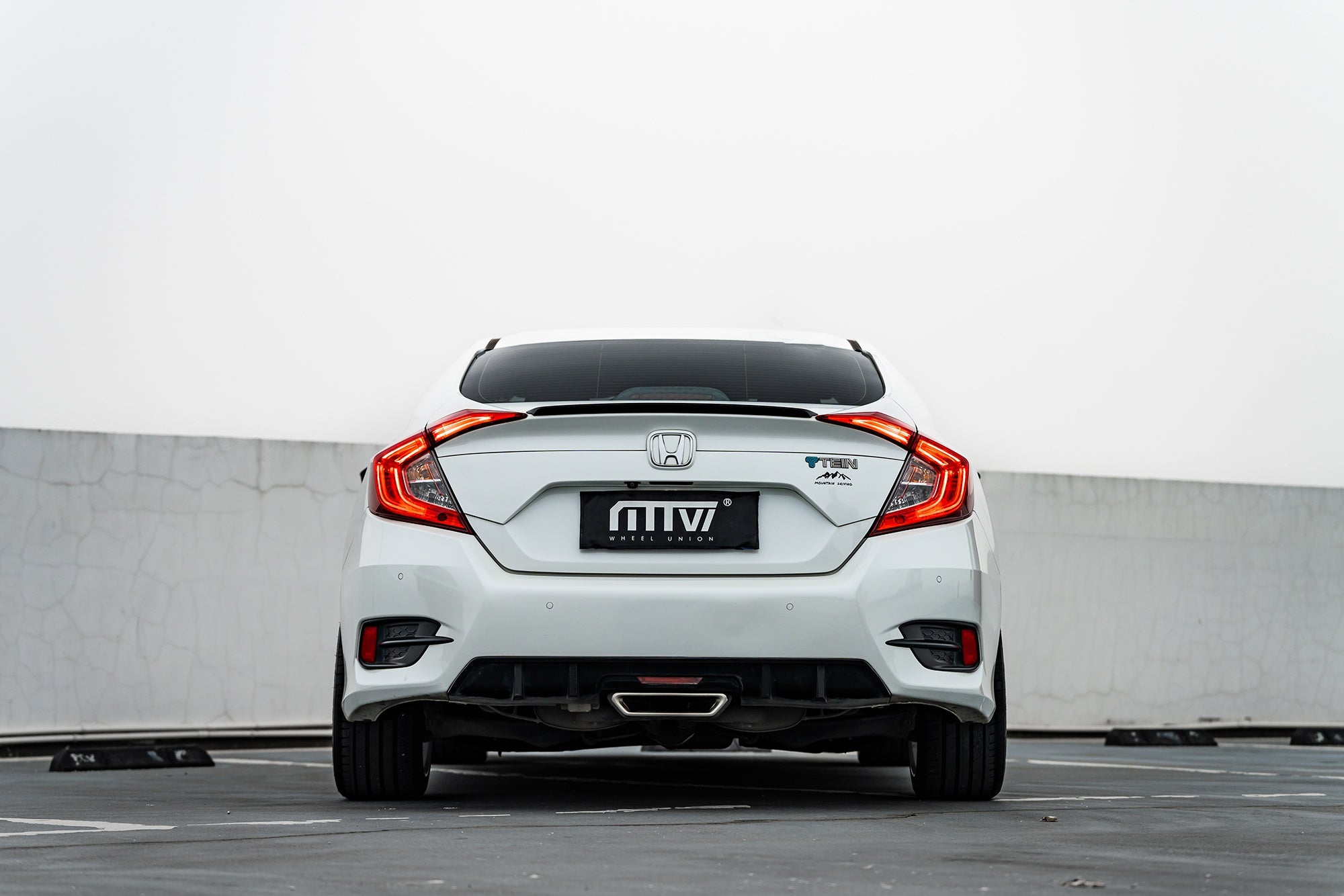 HONDA CIVIC 10TH GEN-004-MST CK70