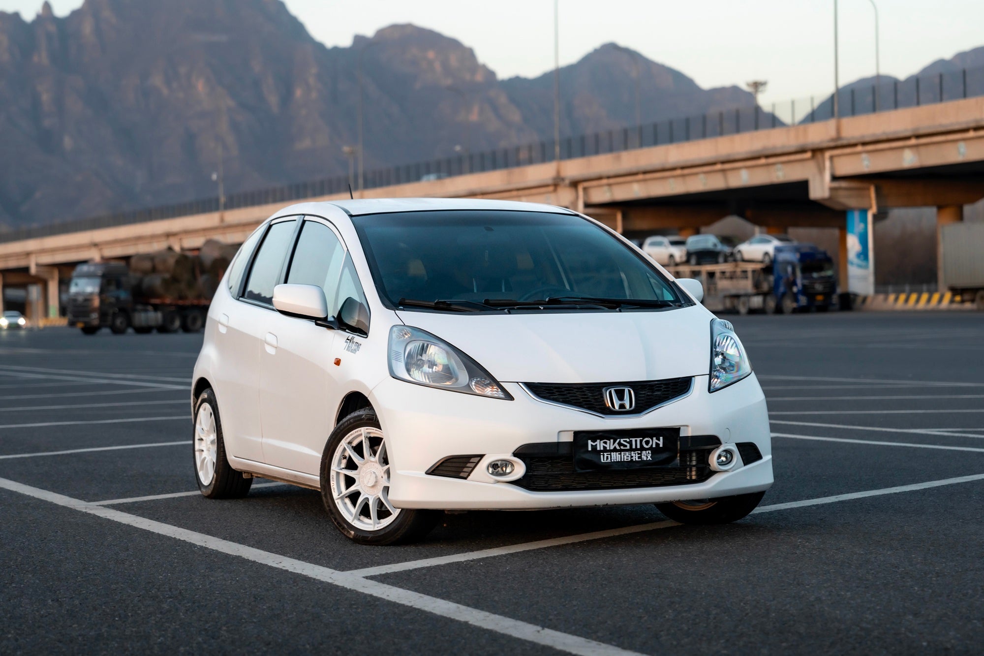 HONDA FIT-002-FF FK75S