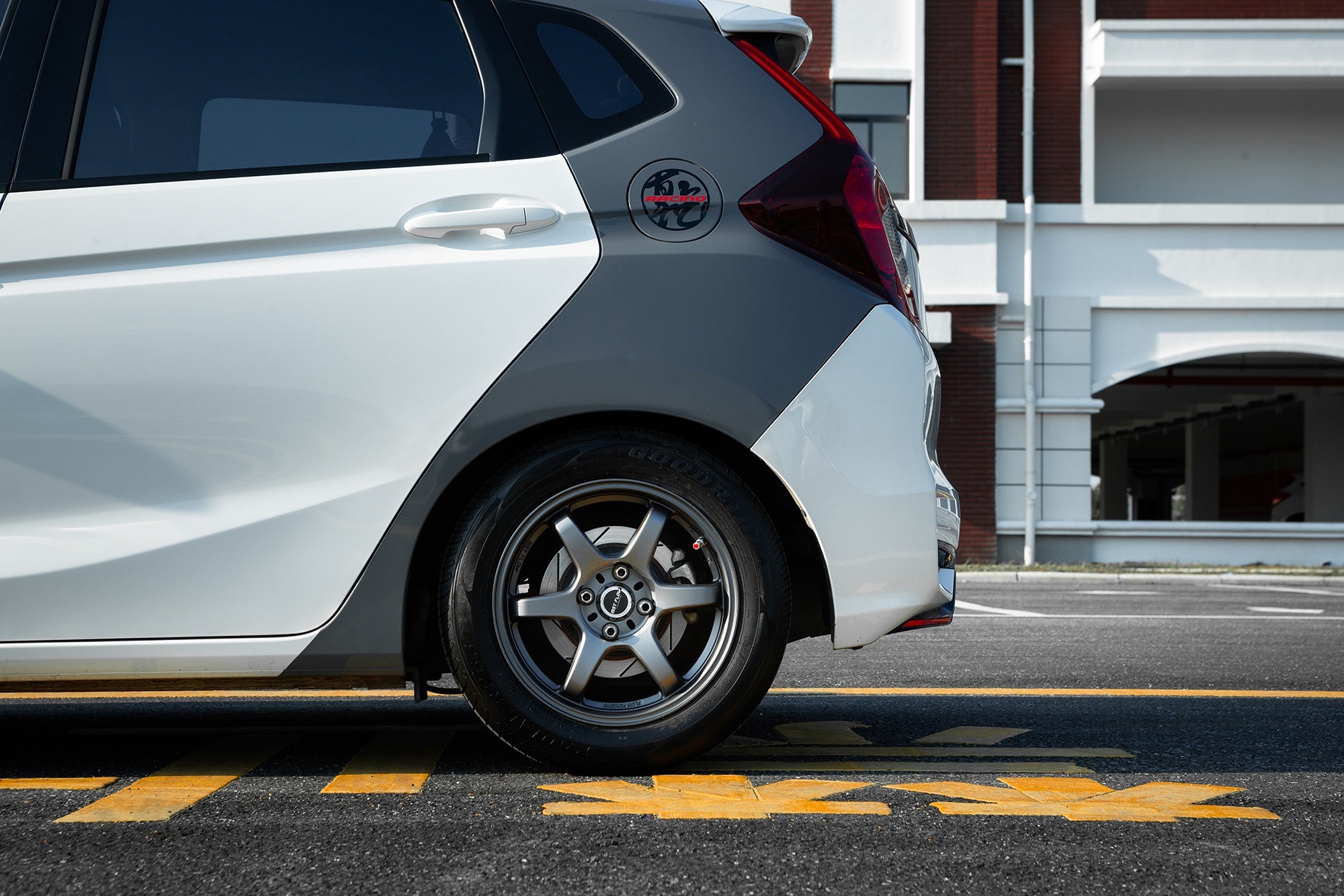 HONDA FIT-003-FF 010