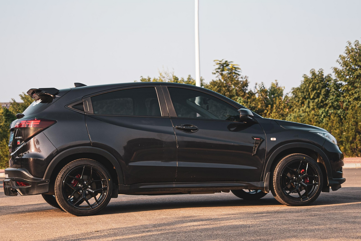 HONDA VEZEL-001-FF FK07