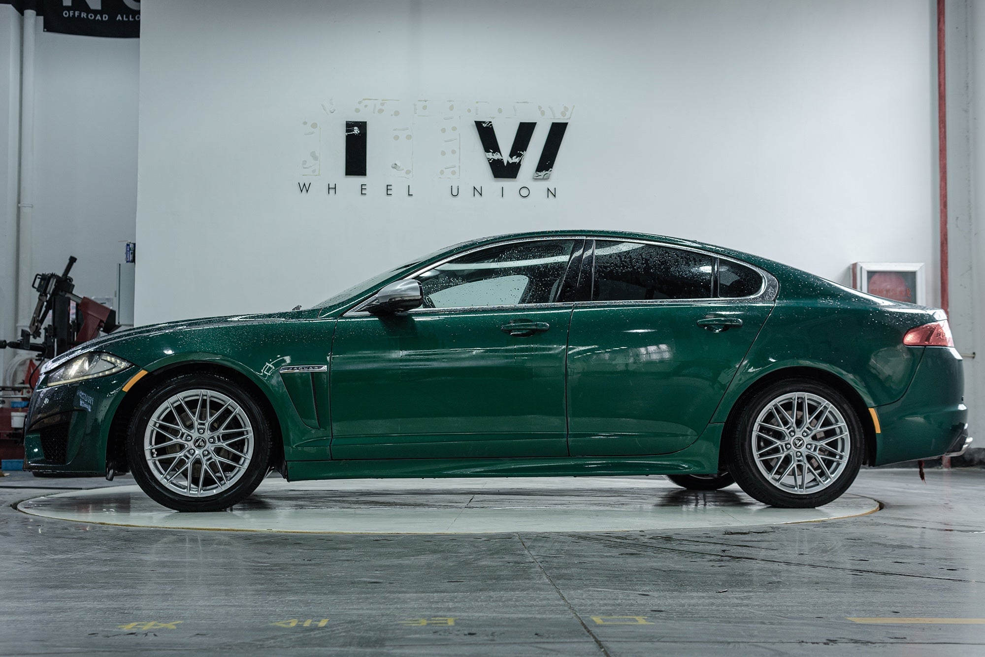 JAGUAR XF-001-MST 715