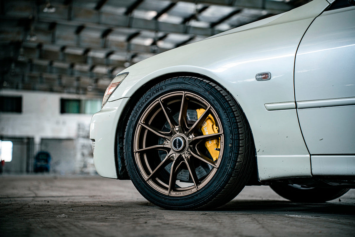 LEXUS IS200-005-FF 011