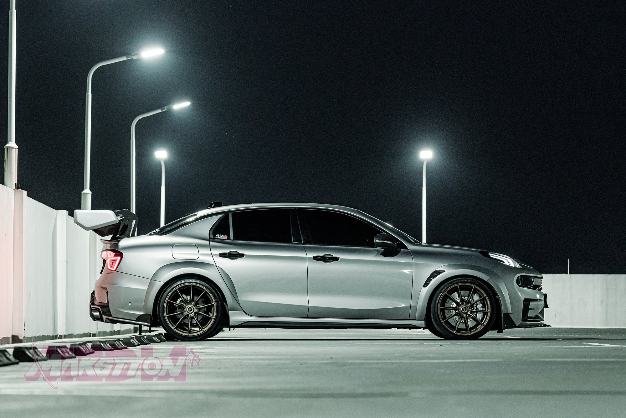 LYNK&CO 03-001-FF 011