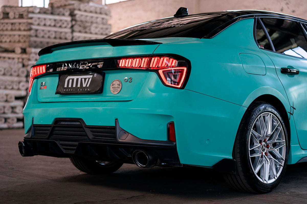 LYNK&CO 03-002-MST 715