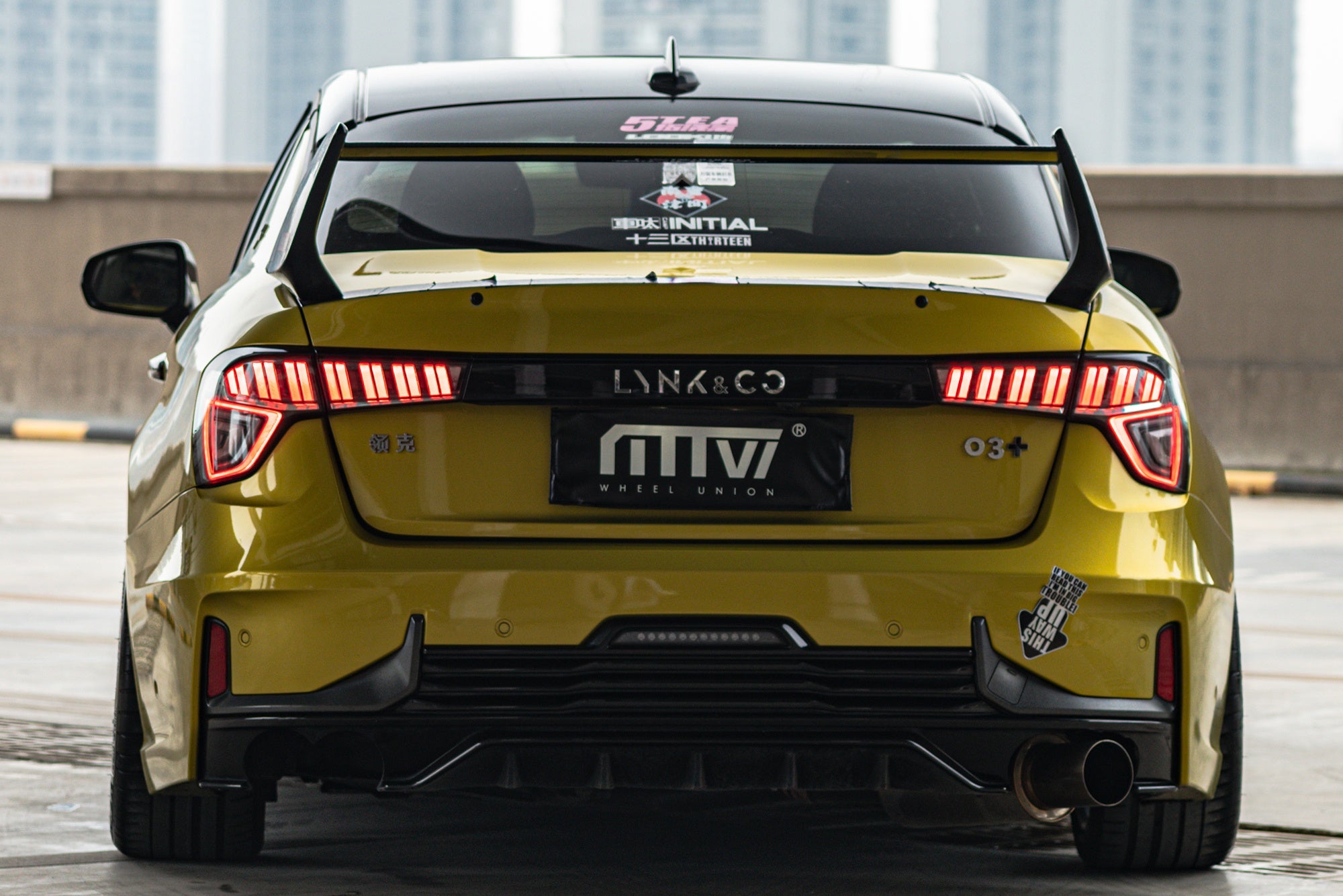 LYNK&CO 03-002-MST CK70