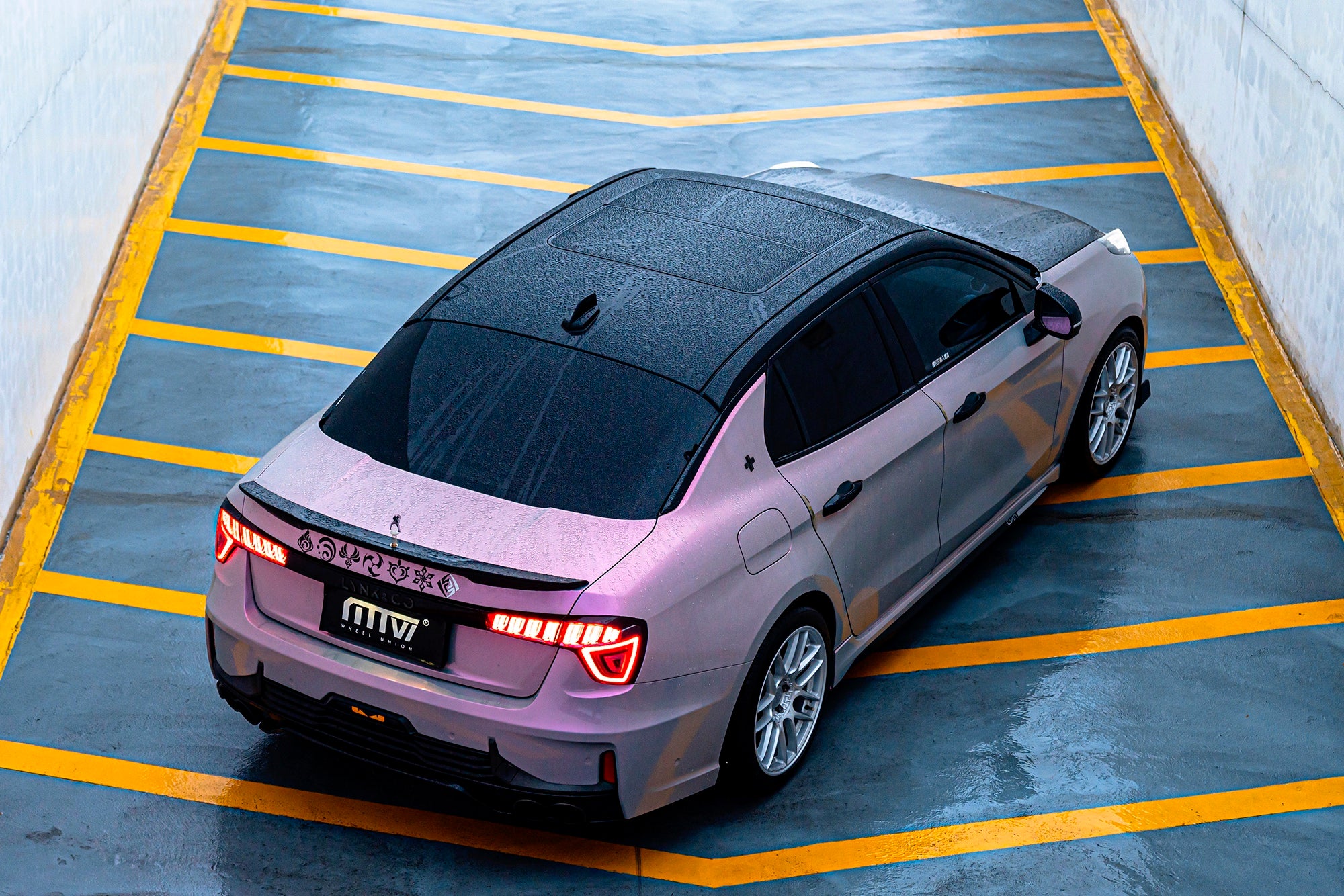 LYNK&CO 03-006-MST CK70