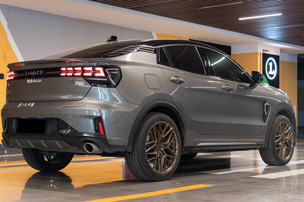 LYNK&CO 05-003-MST 718