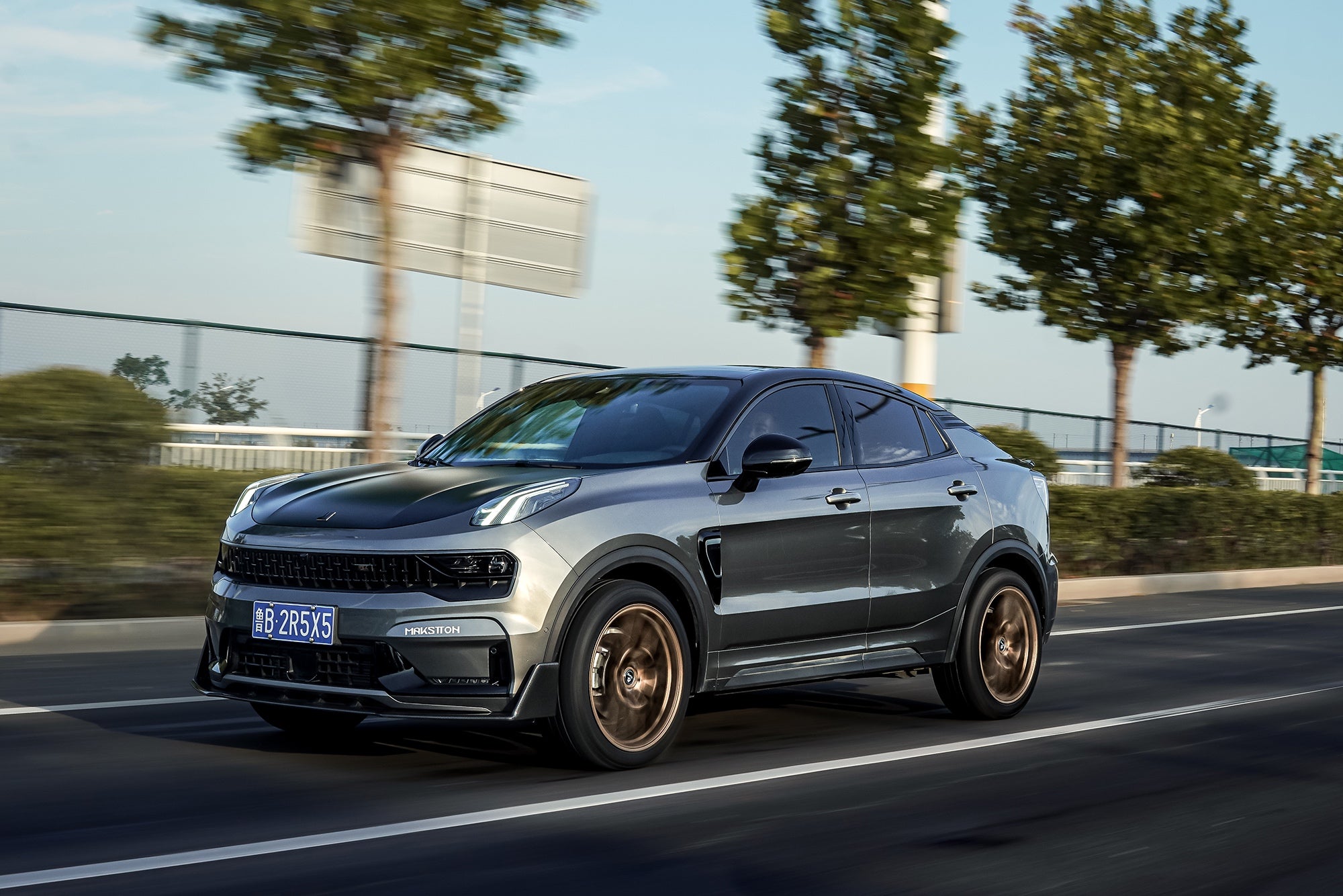 LYNK&CO 05-003-MST 718
