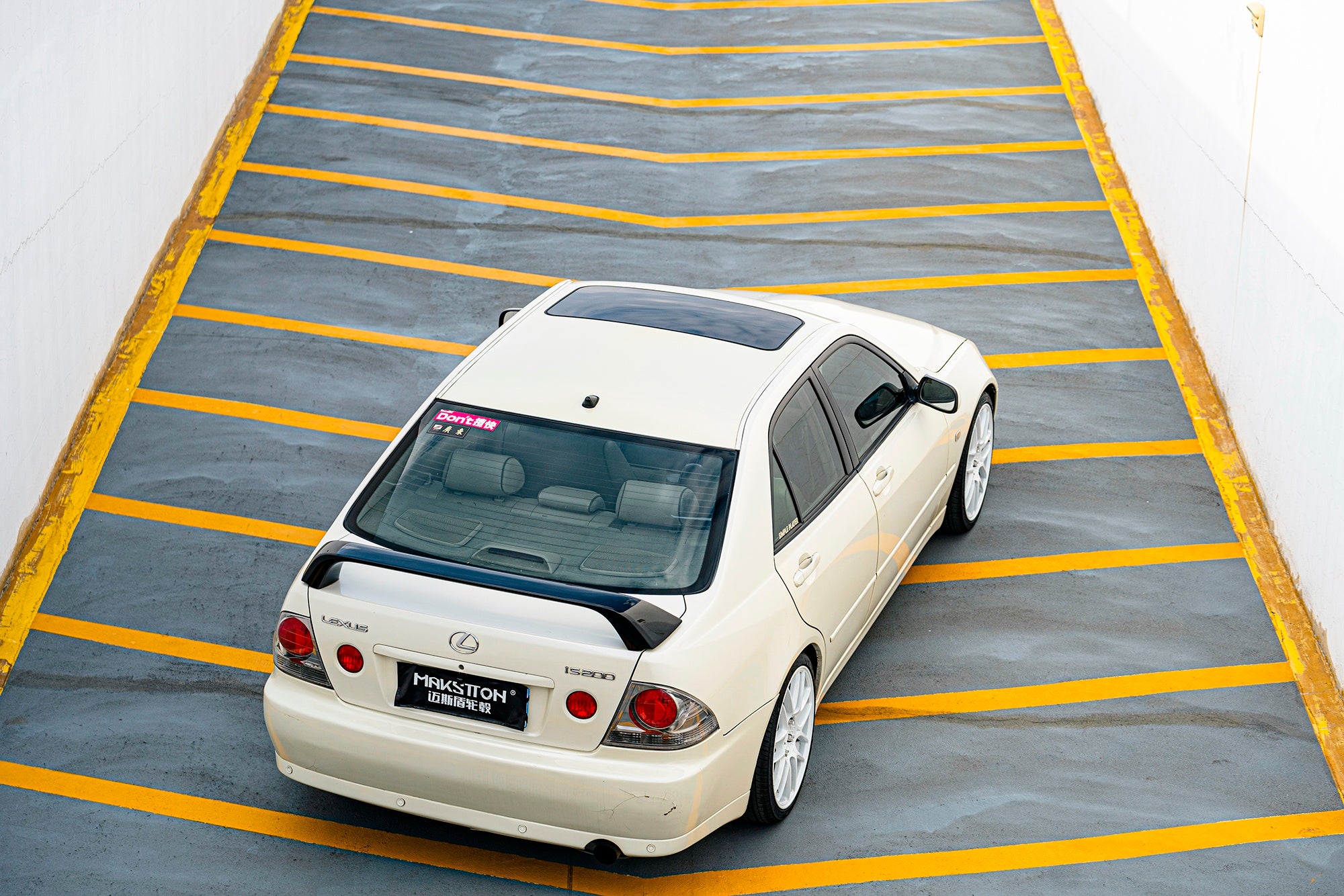 LEXUS IS SERIES-002-MST CK70